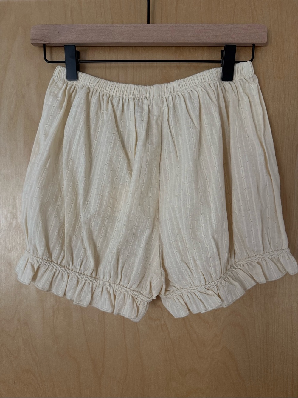 Sonderhaus Romeo Sleep Shorts in Cream Eyelet - Picture 7 of 8